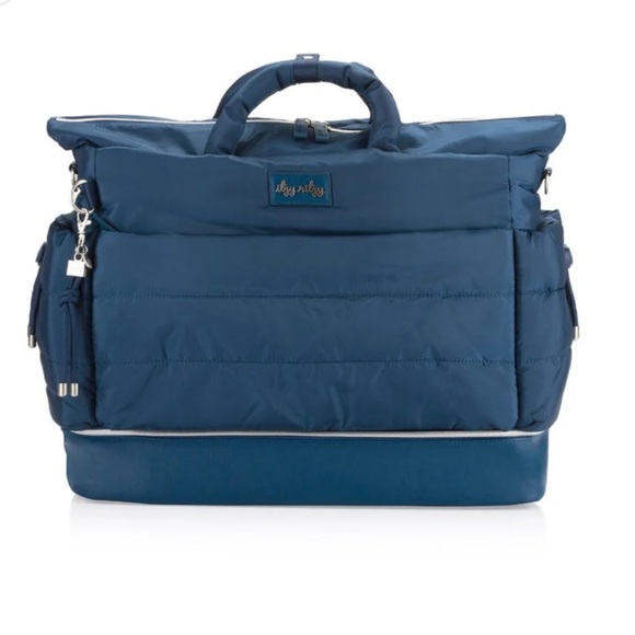 NEW Itzy Ritzy Dream Weekender Overnight Carryon Diaper Travel Bag in Midnight - Picture 2 of 11